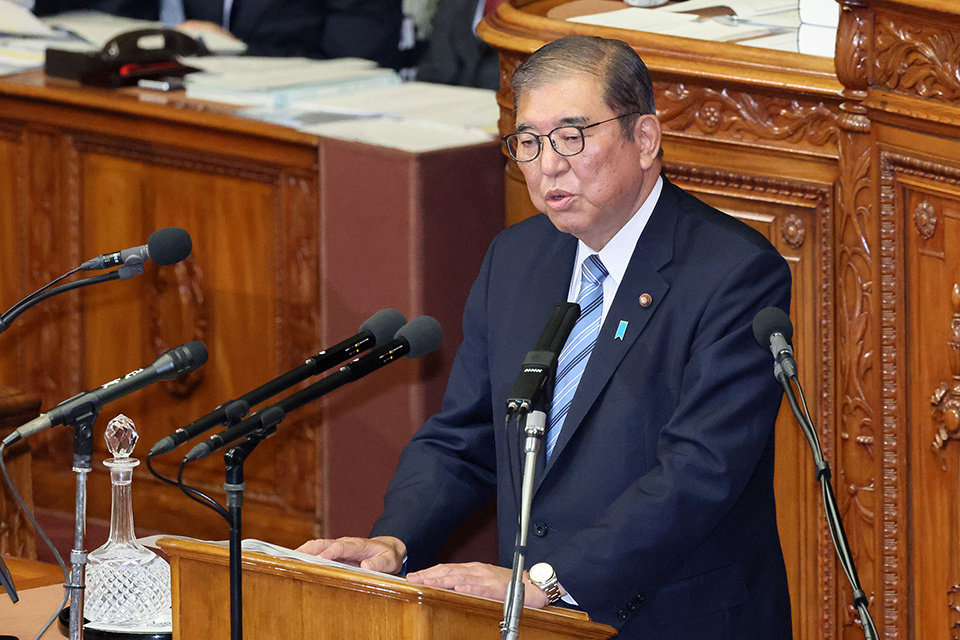 Prime Minister Ishiba Shigeru delivers a speech at the 216th Session of the Diet in Tokyo, Japan November 29, 2024.